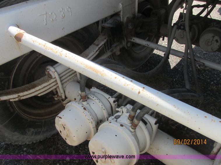 image for item E7867 2007 CPS SBD-240 bottom dump trailer