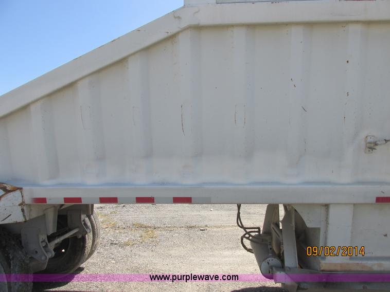 image for item E7867 2007 CPS SBD-240 bottom dump trailer
