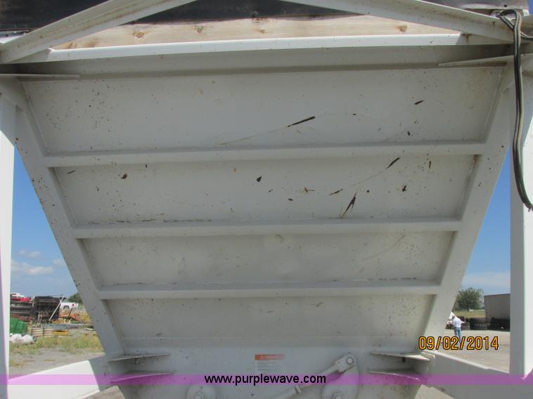 image for item E7868 2007 CPS LWBD-240 bottom dump trailer