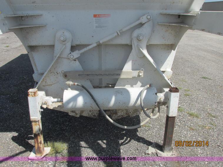 image for item E7868 2007 CPS LWBD-240 bottom dump trailer