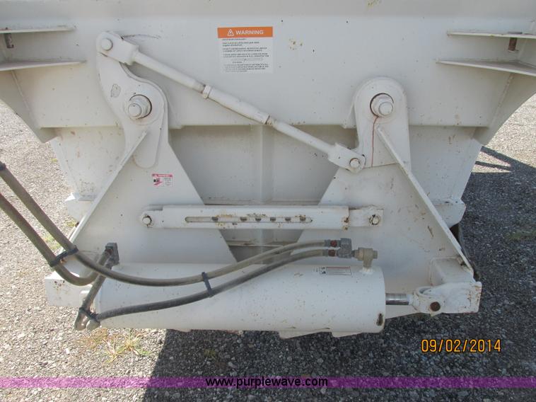 image for item E7868 2007 CPS LWBD-240 bottom dump trailer