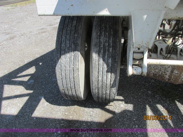 image for item E7868 2007 CPS LWBD-240 bottom dump trailer