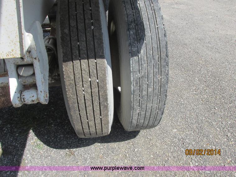 image for item E7868 2007 CPS LWBD-240 bottom dump trailer