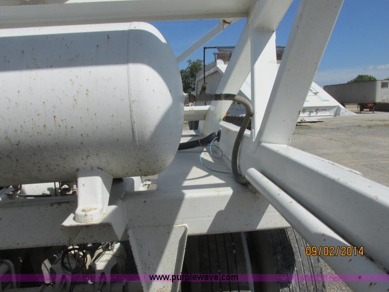 image for item E7868 2007 CPS LWBD-240 bottom dump trailer