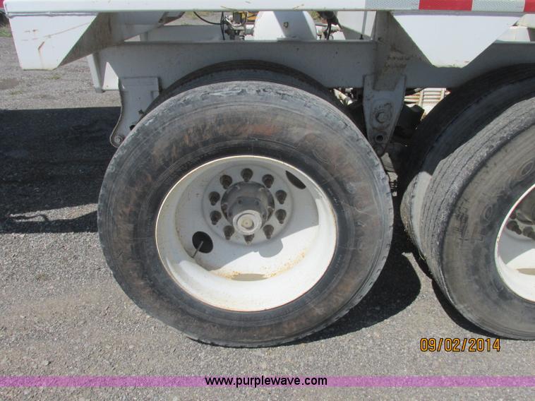 image for item E7868 2007 CPS LWBD-240 bottom dump trailer