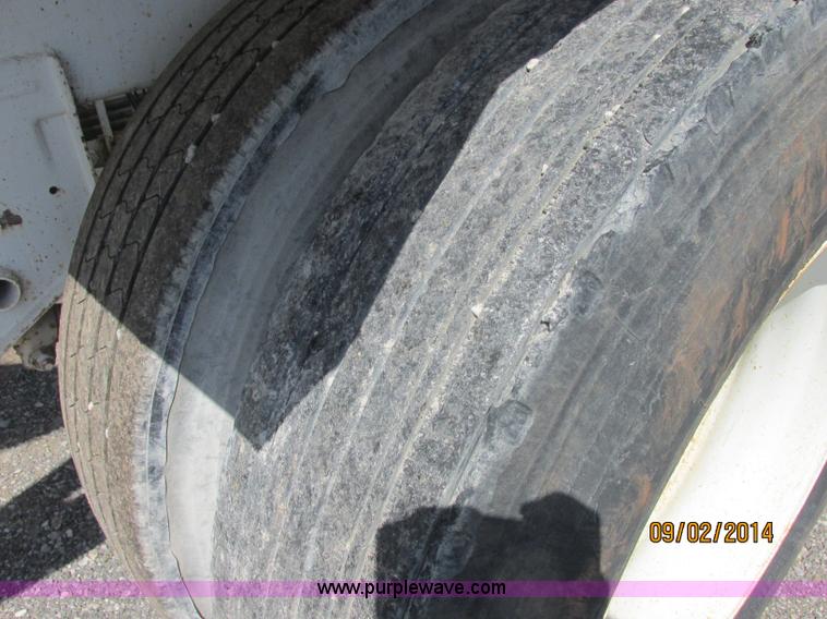 image for item E7868 2007 CPS LWBD-240 bottom dump trailer