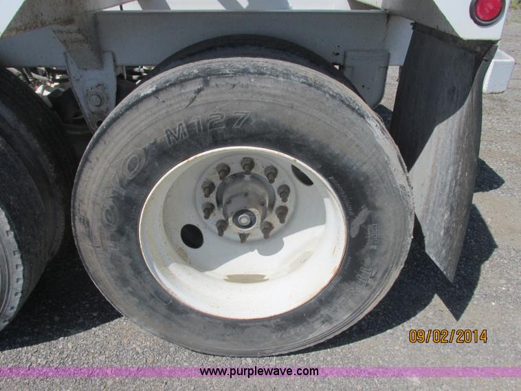 image for item E7868 2007 CPS LWBD-240 bottom dump trailer