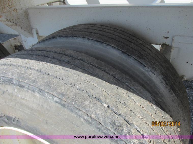 image for item E7868 2007 CPS LWBD-240 bottom dump trailer