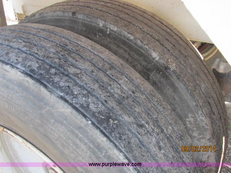 image for item E7868 2007 CPS LWBD-240 bottom dump trailer