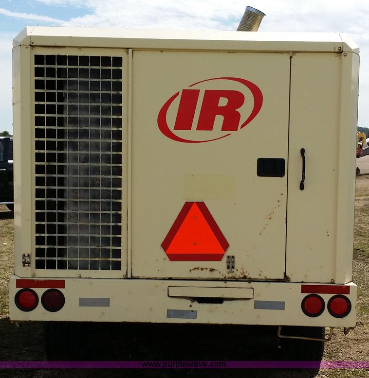 image for item E9000 1993 Ingersoll Rand 825 CFM air compressor
