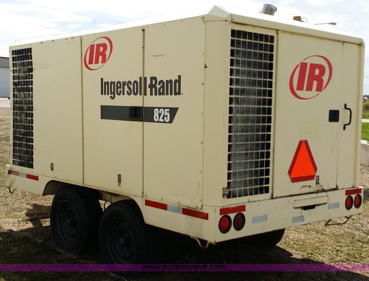 image for item E9000 1993 Ingersoll Rand 825 CFM air compressor