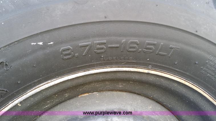 image for item E9000 1993 Ingersoll Rand 825 CFM air compressor