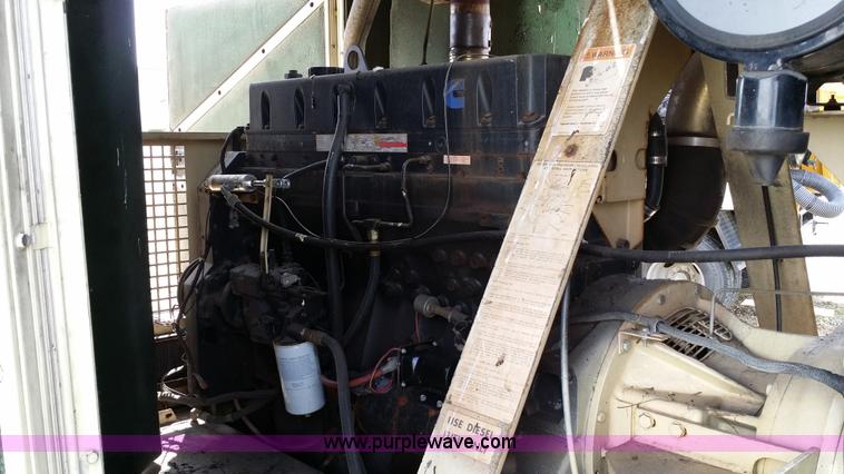 image for item E9000 1993 Ingersoll Rand 825 CFM air compressor