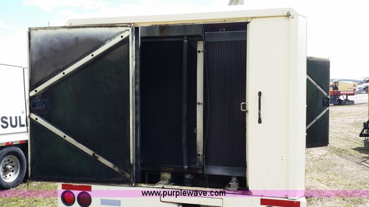 image for item E9000 1993 Ingersoll Rand 825 CFM air compressor