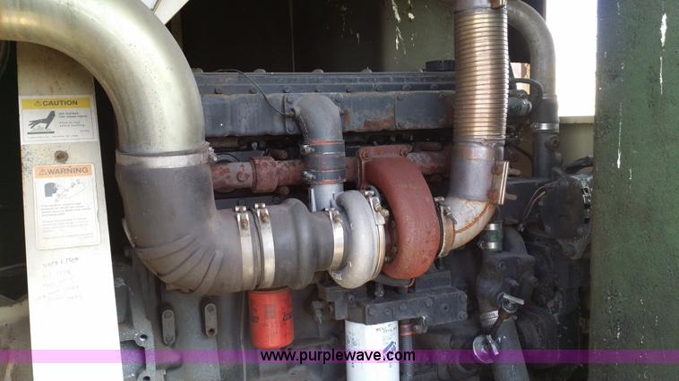 image for item E9000 1993 Ingersoll Rand 825 CFM air compressor