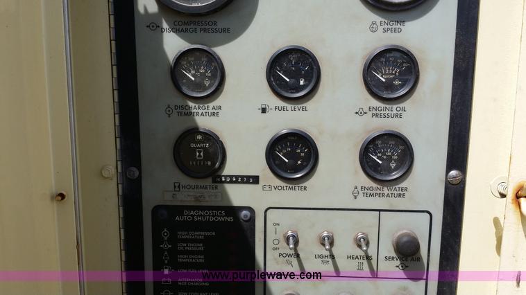 image for item E9000 1993 Ingersoll Rand 825 CFM air compressor