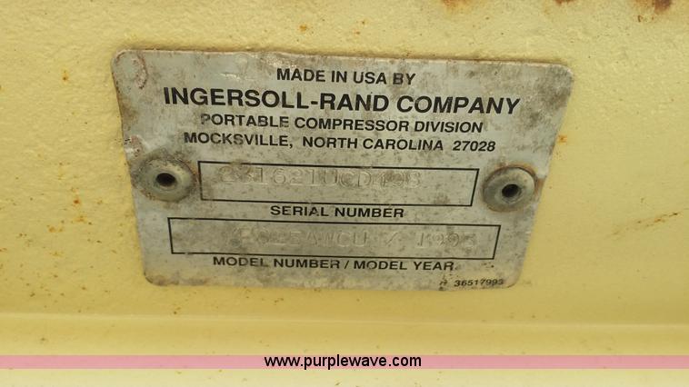 image for item E9000 1993 Ingersoll Rand 825 CFM air compressor
