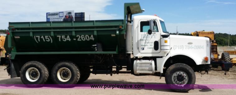 image for item E9001 1996 Peterbilt 357 spreader truck