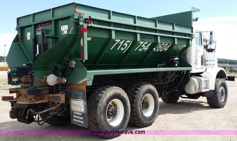 image for item E9001 1996 Peterbilt 357 spreader truck