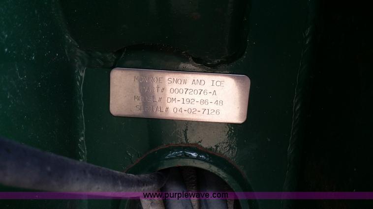 image for item E9001 1996 Peterbilt 357 spreader truck