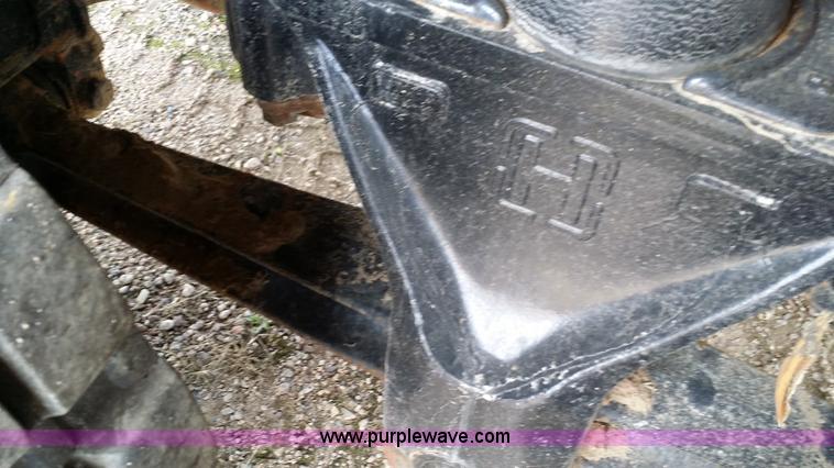 image for item E9001 1996 Peterbilt 357 spreader truck