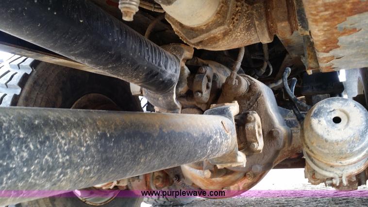 image for item E9001 1996 Peterbilt 357 spreader truck