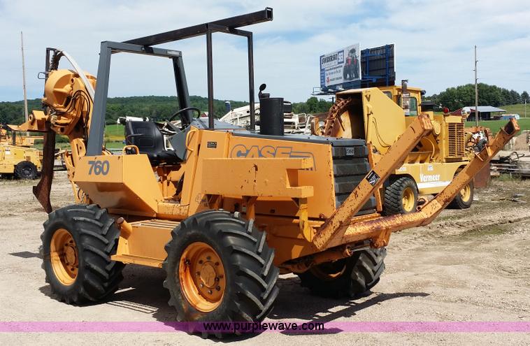 image for item E9002 1989 Case 760 vibratory plow