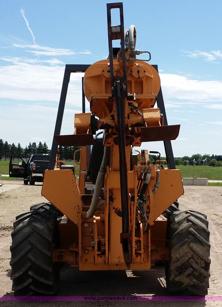 image for item E9002 1989 Case 760 vibratory plow