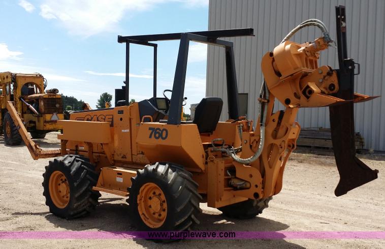 image for item E9002 1989 Case 760 vibratory plow