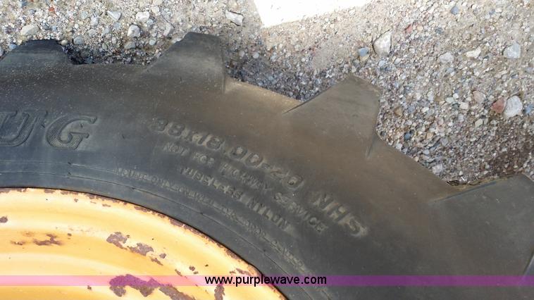 image for item E9002 1989 Case 760 vibratory plow