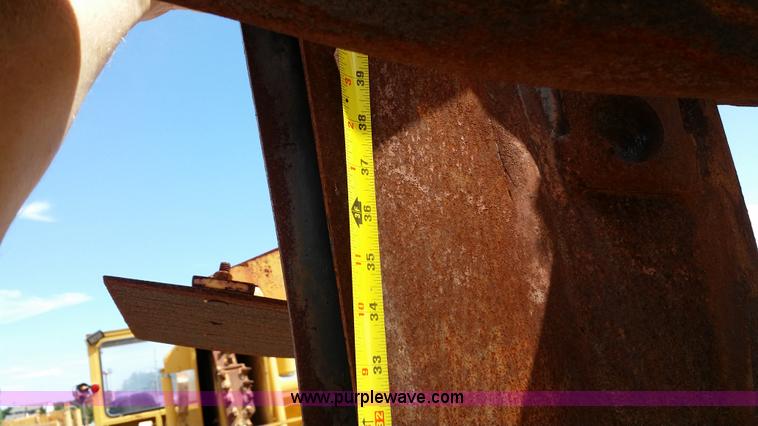 image for item E9002 1989 Case 760 vibratory plow