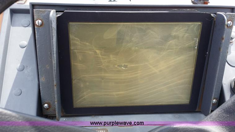 image for item E9002 1989 Case 760 vibratory plow