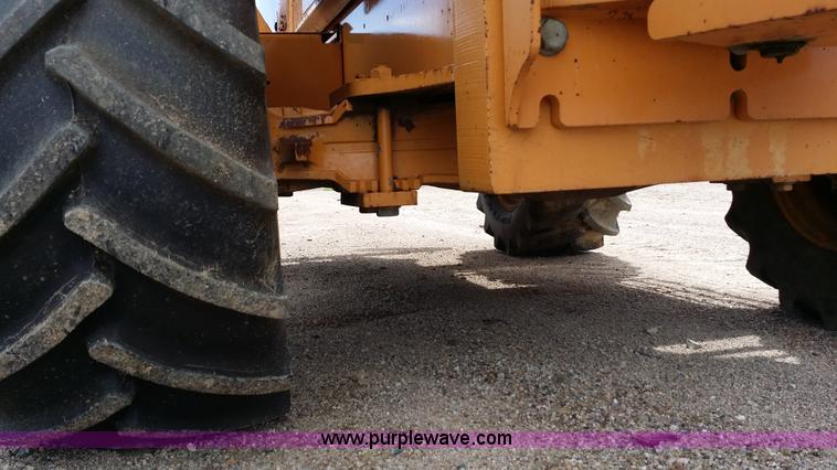 image for item E9002 1989 Case 760 vibratory plow