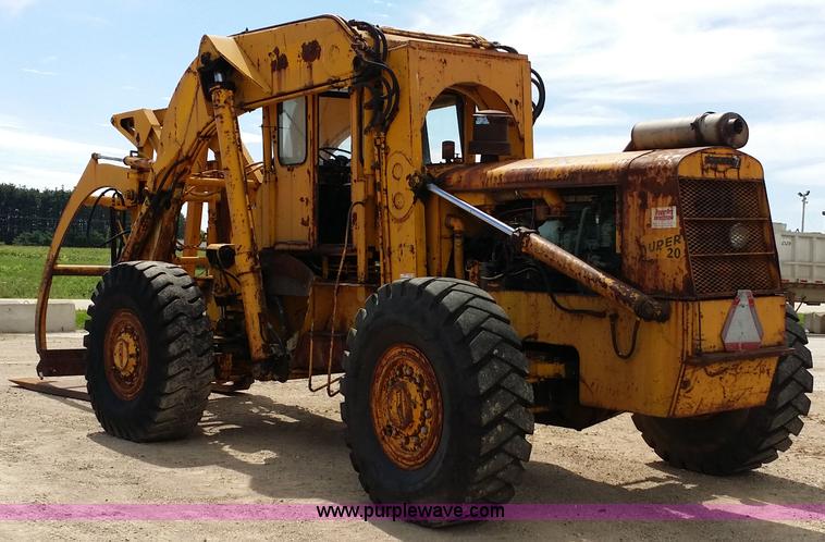 image for item E9003 Pettibone Super 204-A rough terrain forklift