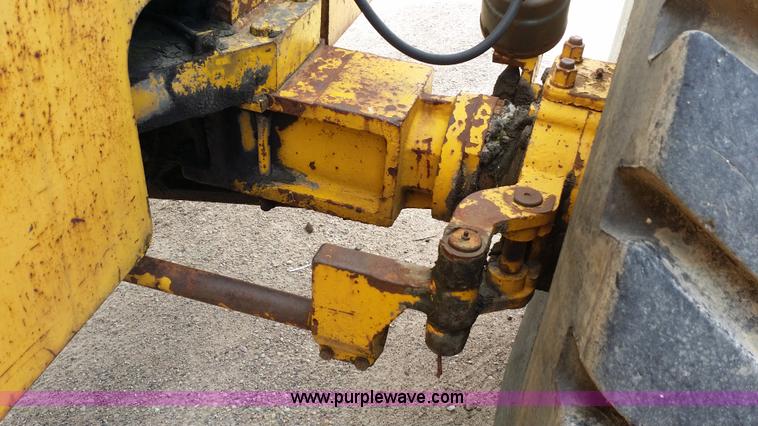 image for item E9003 Pettibone Super 204-A rough terrain forklift