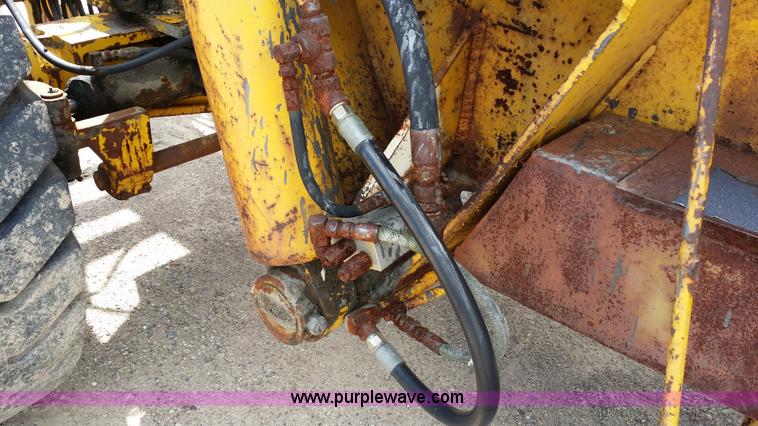 image for item E9003 Pettibone Super 204-A rough terrain forklift