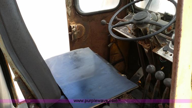 image for item E9003 Pettibone Super 204-A rough terrain forklift