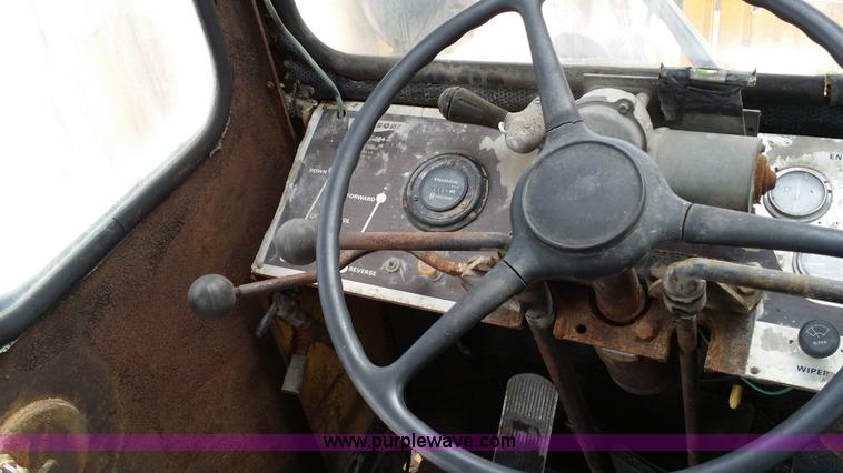 image for item E9003 Pettibone Super 204-A rough terrain forklift