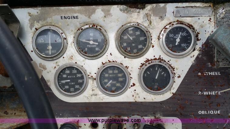 image for item E9003 Pettibone Super 204-A rough terrain forklift