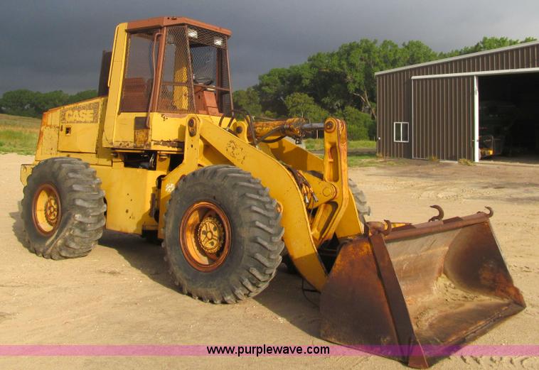 image for item F3503 Case 621 wheel loader