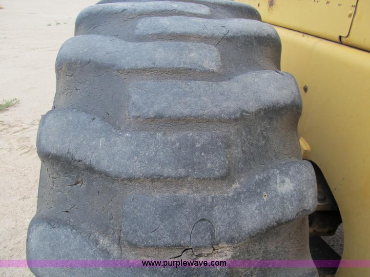 image for item F3503 Case 621 wheel loader