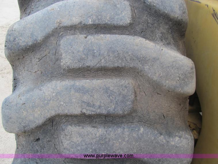 image for item F3503 Case 621 wheel loader