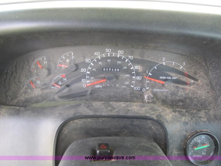 image for item F8814 2000 Ford F750 Super Duty XL boom truck