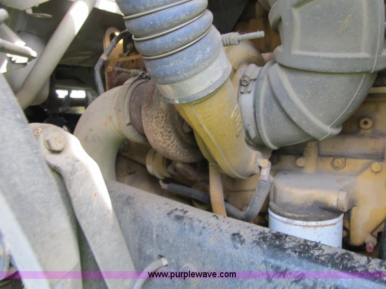 image for item F8814 2000 Ford F750 Super Duty XL boom truck