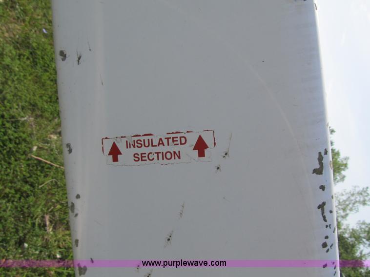 image for item F8814 2000 Ford F750 Super Duty XL boom truck