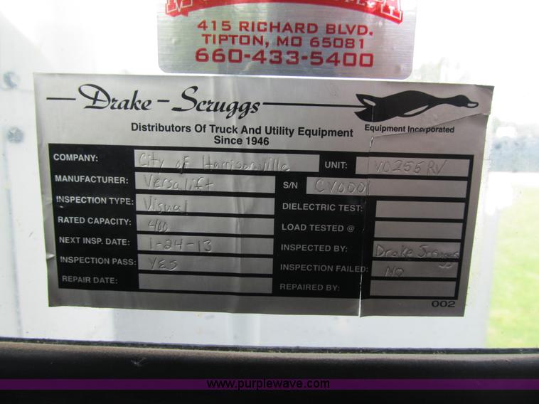 image for item F8814 2000 Ford F750 Super Duty XL boom truck