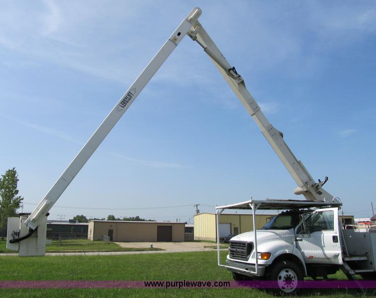 image for item F8814 2000 Ford F750 Super Duty XL boom truck