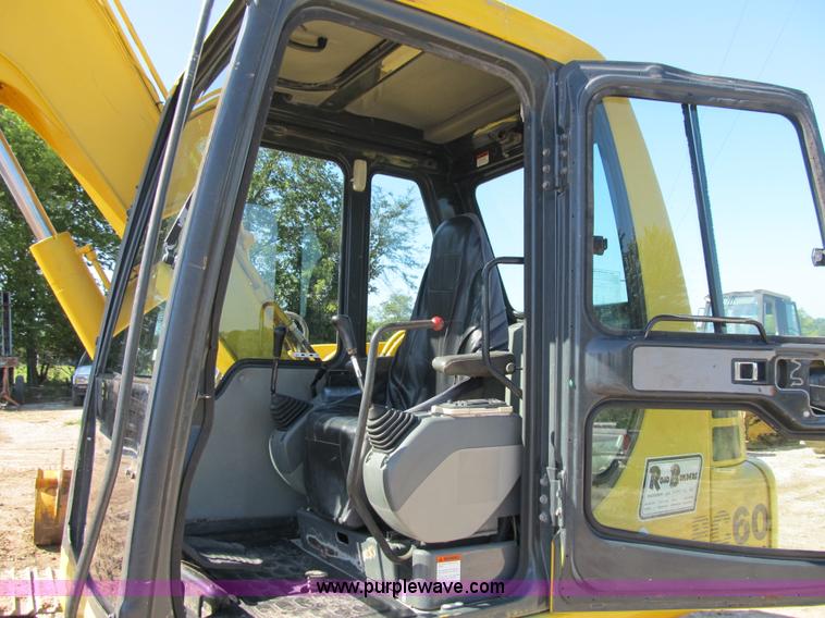 image for item G6515 2000 Komatsu PC60-7E mini excavator