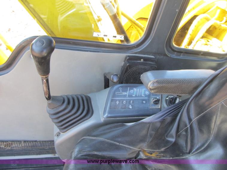 image for item G6515 2000 Komatsu PC60-7E mini excavator