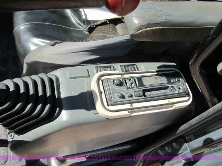 image for item G6515 2000 Komatsu PC60-7E mini excavator